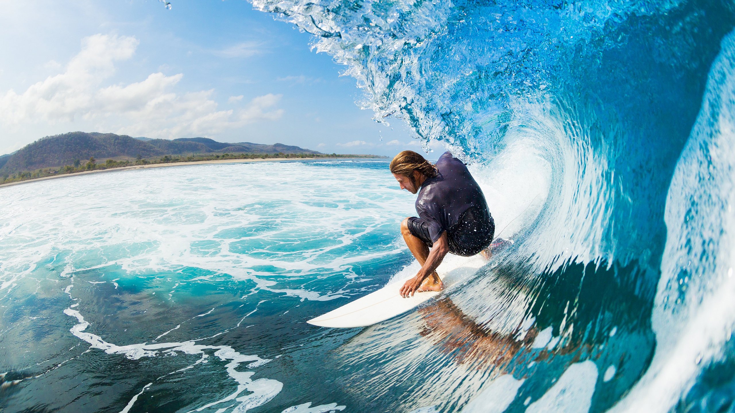 主队球员在比赛中频频获得进球机会，持球队员有进攻3秒吗